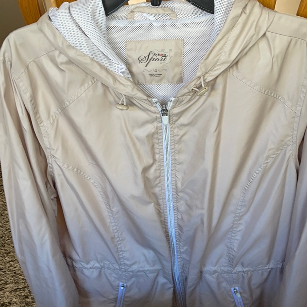 Tan lightweight jacket Style & Co nice